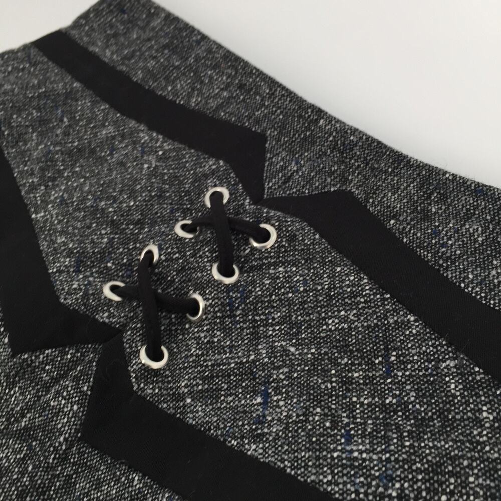 Worthington Lace Lined Tweed Pencil Skirt Size 2P Petite Gray Black Career Goth - Picture 3 of 8